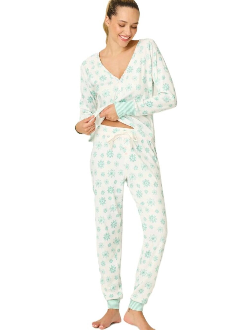 PJ Salvage Pajama Set Size Small Snowflake Wishes